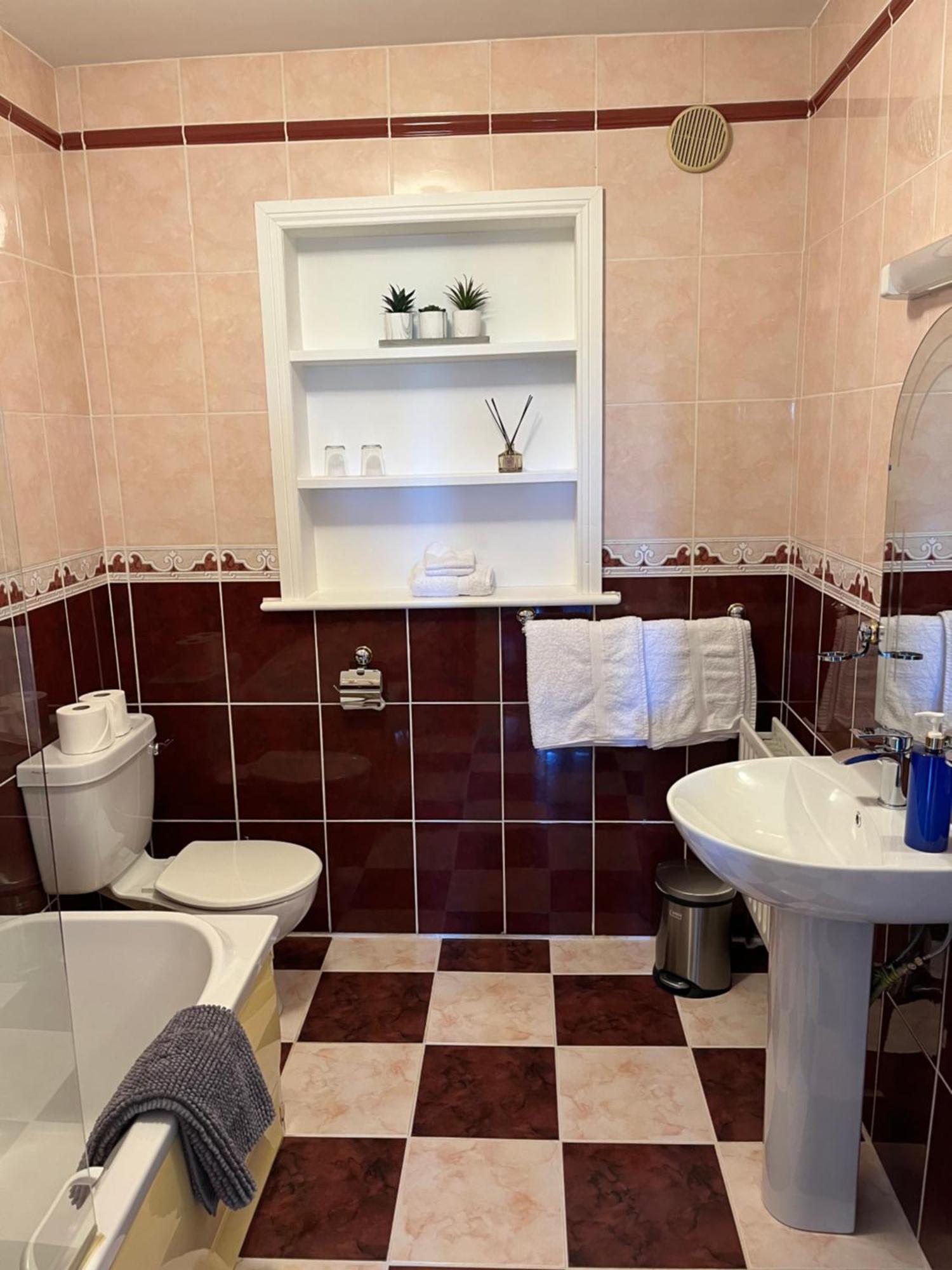 דולין Knockaguilla House Bed & Breakfast מראה חיצוני תמונה